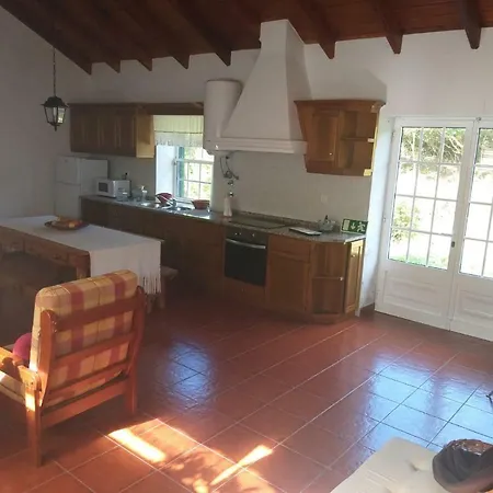Holiday home Azores Hibiscus House - Mountain And Sea Sao Roque do Pico