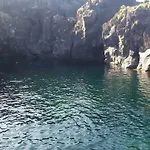 Azores Hibiscus House - Mountain And Sea Holiday home