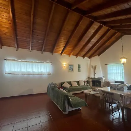 Azores Hibiscus House - Mountain And Sea Casa vacanze São Roque do Pico