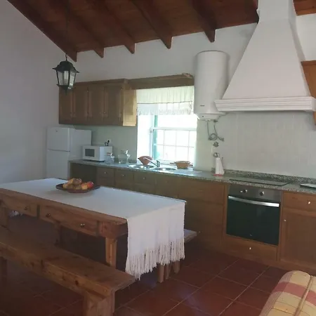 בית נופש Azores Hibiscus House - Mountain And Sea São Roque do Pico