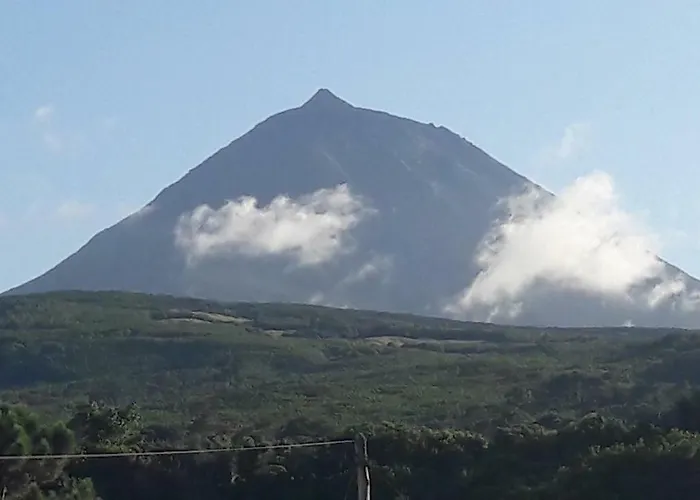 Azores Hibiscus House - Mountain And Sea